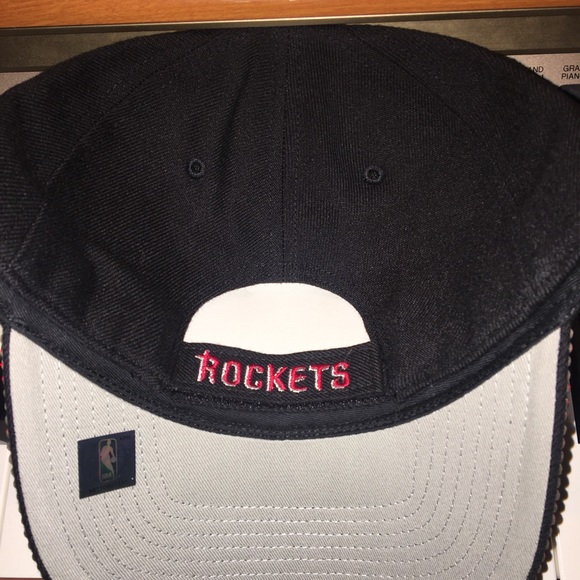 Houston Rockets - Picture 2 of 2